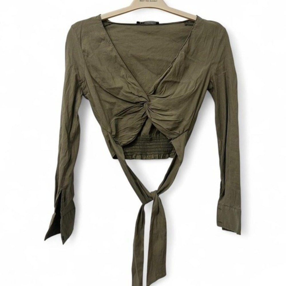 Zara khaki green long sleeve croptop with tie detail.‎ Size S